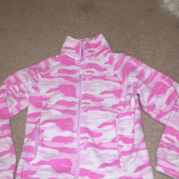 Girls size 14-16 Columbia sweatshirt w turtle neck - Picture 1 of 4